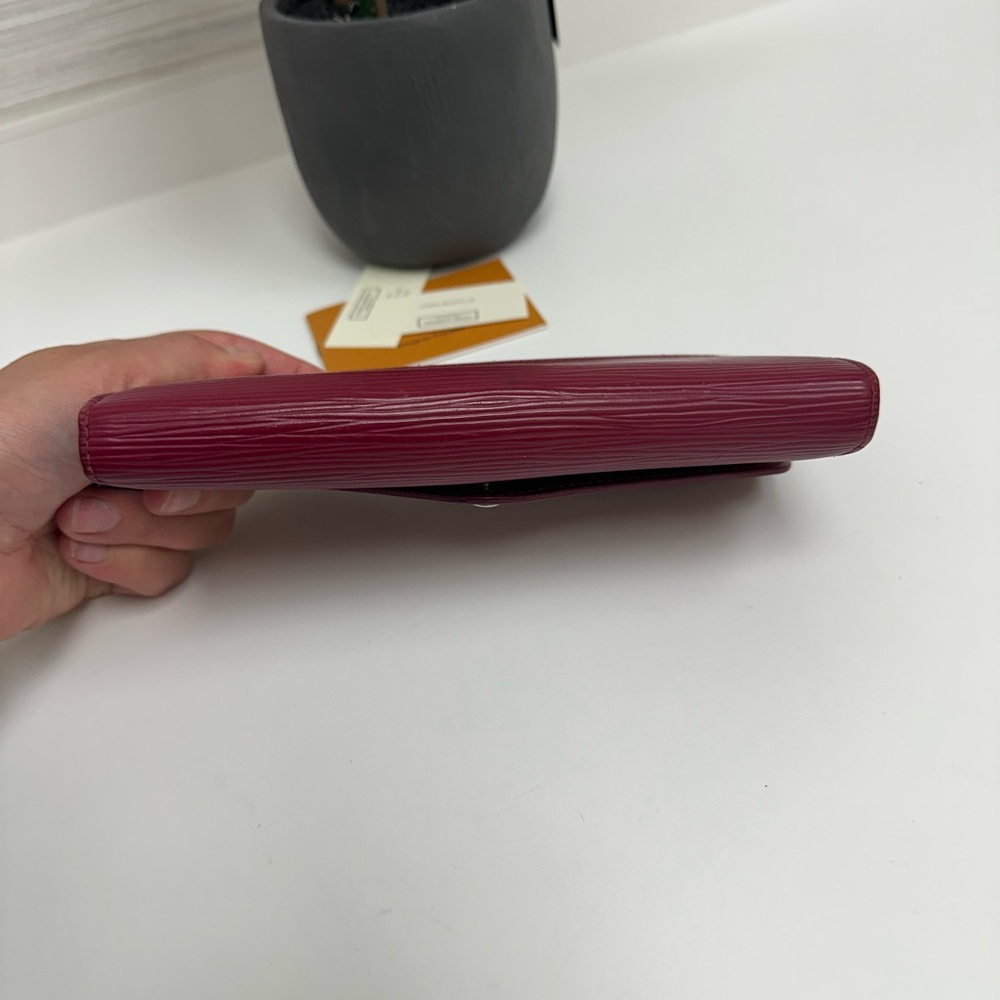 Louis Vuitton Textured Pink Wallet - Picture 9 of 15